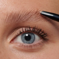 Laminate Brow Bronde -Berühmt Kosmetikladen MAM 8300388 SHOP IMAGE 1.4