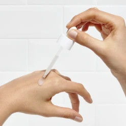 Glow Booster Serum -Berühmt Kosmetikladen MAM 8417950 SHOP IMAGE 1.4